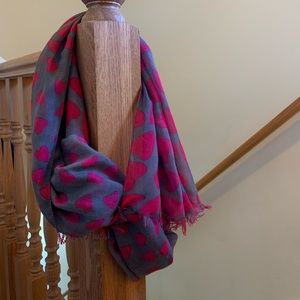 Heart printed scarf